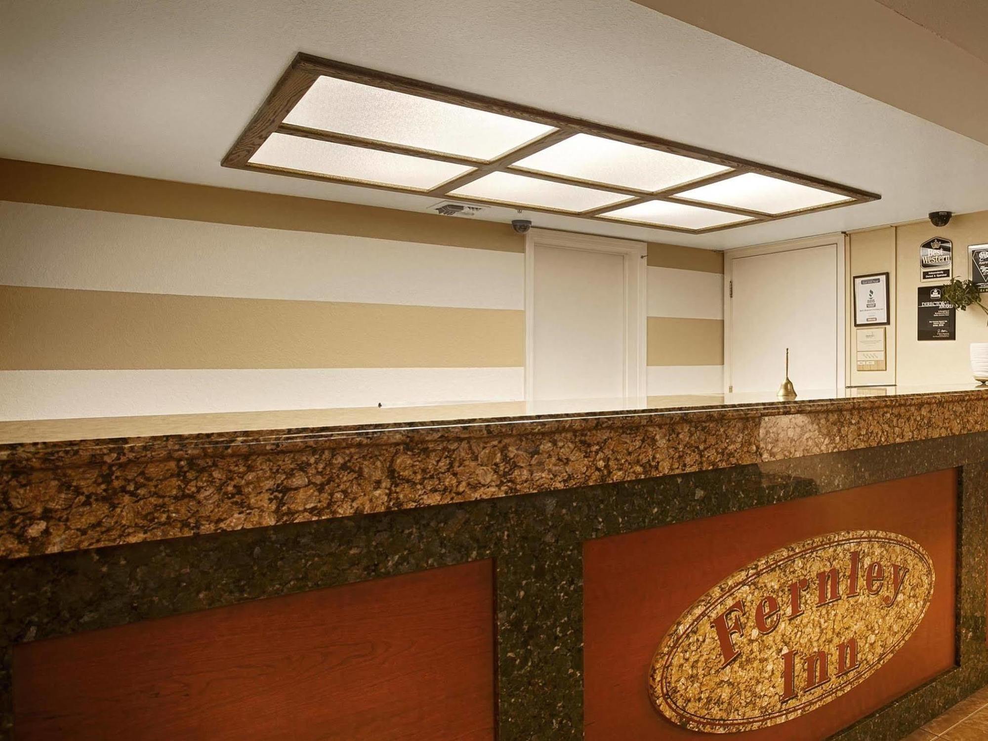 Surestay Hotel By Best Western Фърнли Екстериор снимка